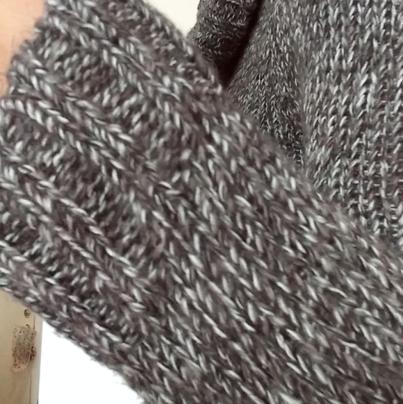 Pink Rose Sweaters for women, gray color size s. - Picture 2 of 4